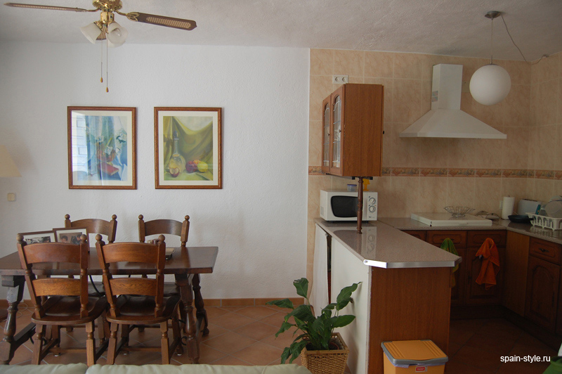 Seaview apartment for sale in Almuñecar,  the open kitchen 