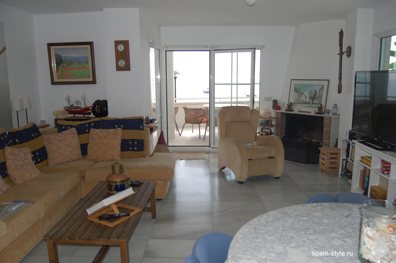 Seaview apartment in Almuñecar , Living room