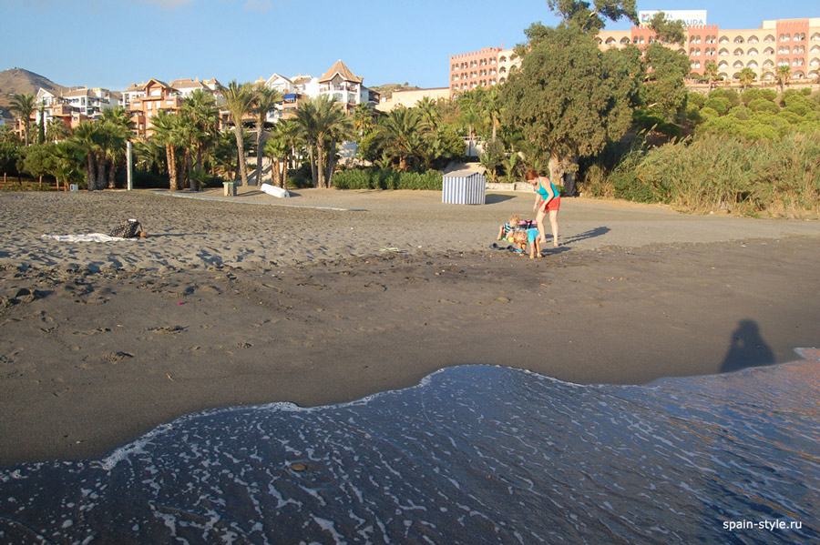 Apartamento Residencial Galera Playa en primera línea, Almuñécar, La playa