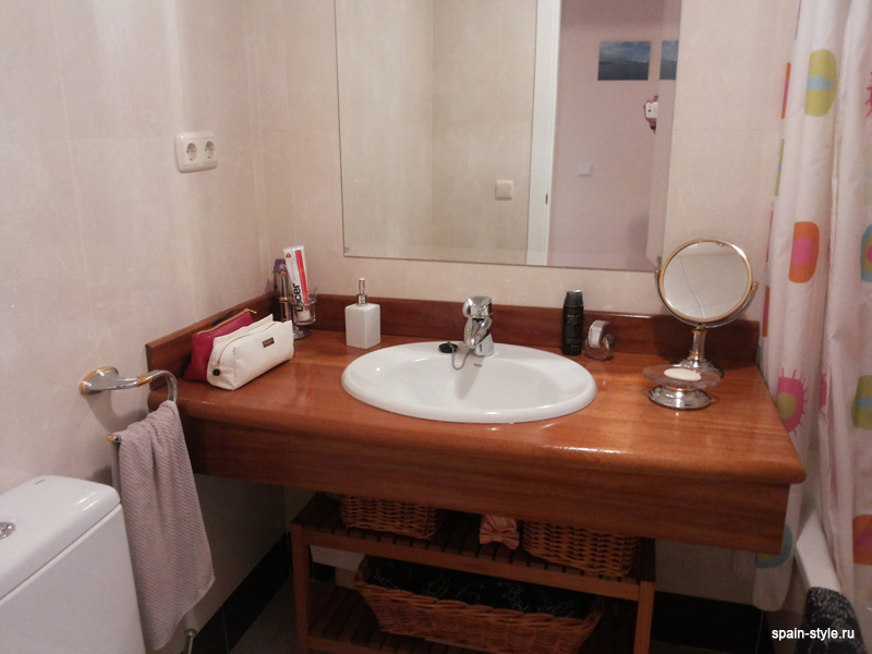 Квартира на море в Playa Granada  Golf Resort, ванная комната