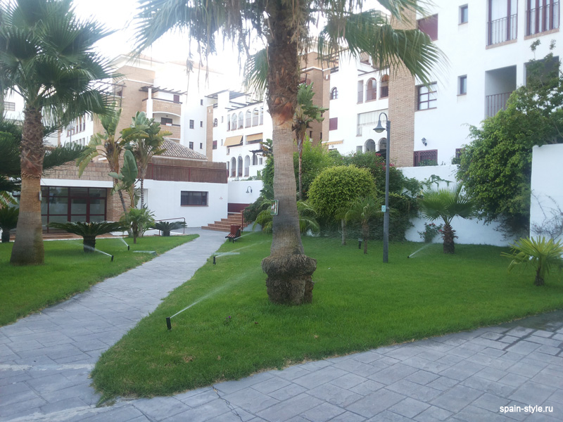 Квартира на море в Playa Granada  Golf Resort, в  урбанизации 