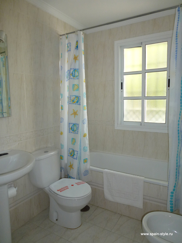 ванная комната, Аренда дома рядом с пляжем в Нерха
