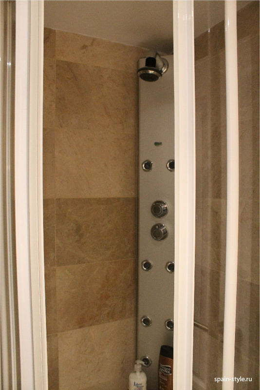 First floor shower room,  Luxury apartment in Benalmadena Torrequebrada