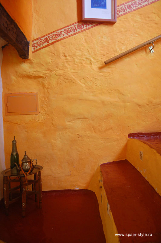 Escalera, Restaurante Vegetariano   en  Granada, Las Alpujarras