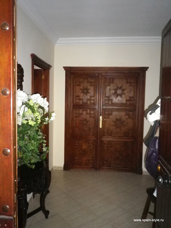 Дверь в стиле Назари,  Аренда виллы в Альмуньекаре, Ла Эррадура