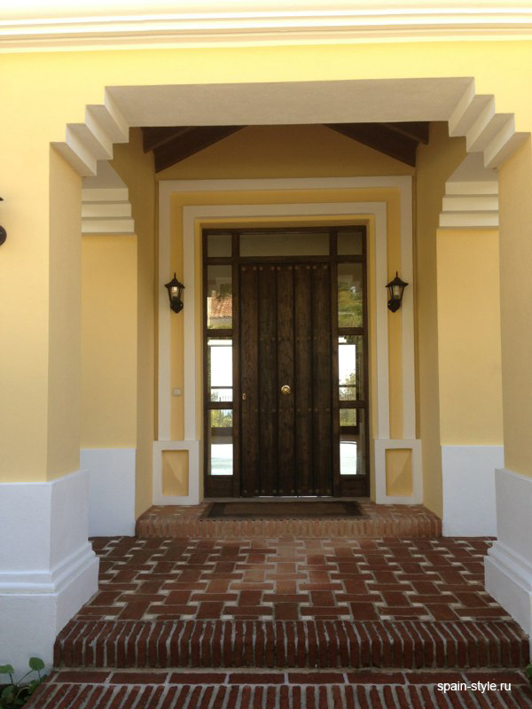 Puerta de entrada,   Villa de lujo en Marbella 