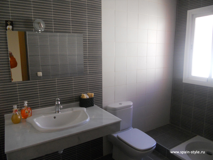 Ванная комната,    Вилла в Ринкон-де-ла-Викториа, Малага